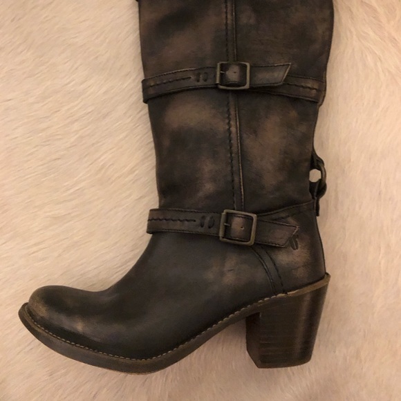 Frye Carmen distressed triple strap boot - Picture 8 of 13